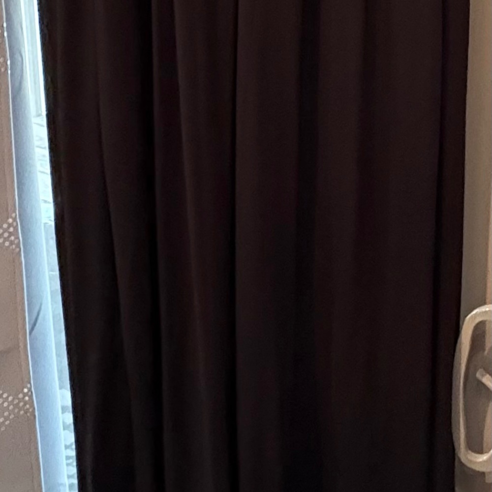 Cache Gown - Picture 5 of 10
